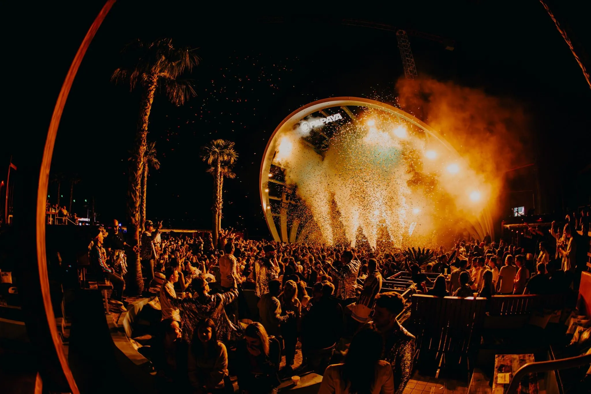 Party im Papaya Club am Zrce Beach